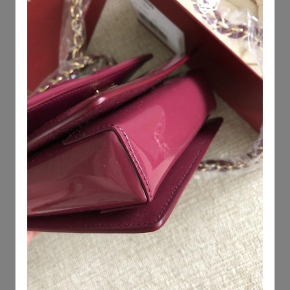 NWT Salvatore Ferragamo Crossbody Bag. New. $895 - Picture 2 of 3